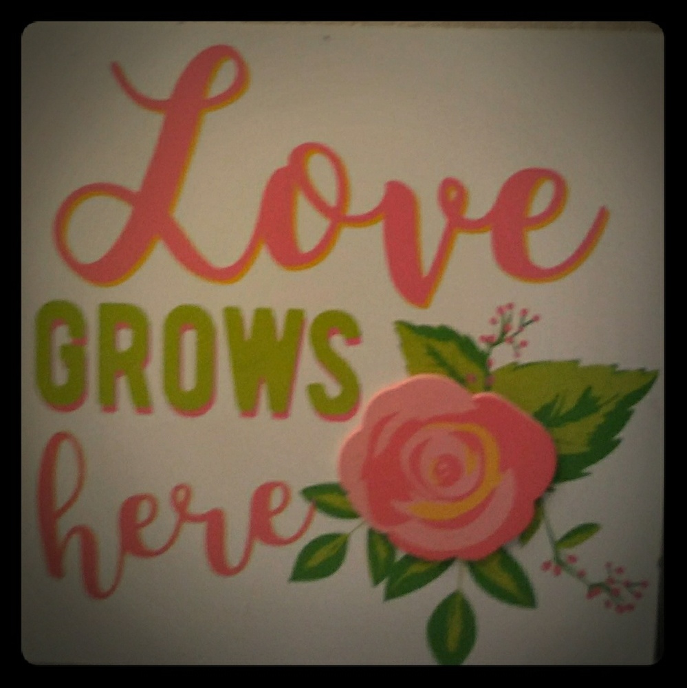 Wall, table or desk decor